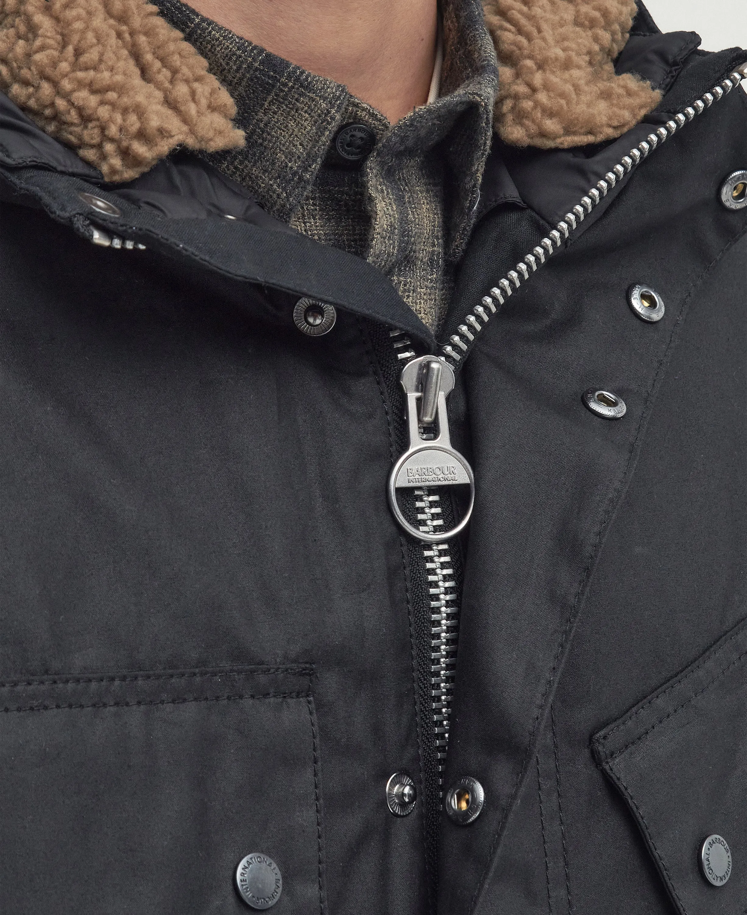 ID24673-Barbour Black Harburn Wax